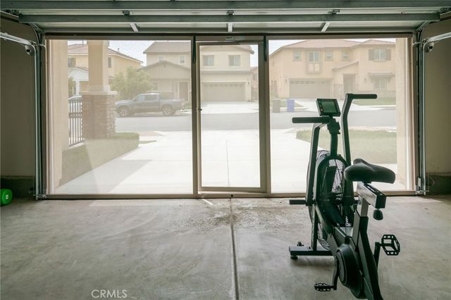 16750 Cherry Tree, Fontana, CA 92336