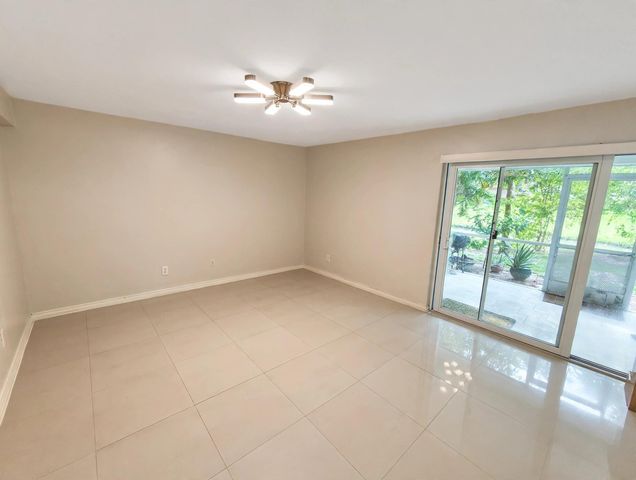 58 Ann Lee Lane, Tamarac, FL 33319
