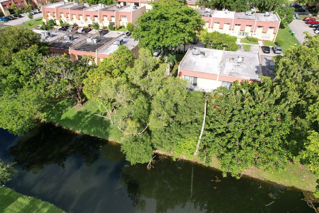 58 Ann Lee Lane, Tamarac, FL 33319