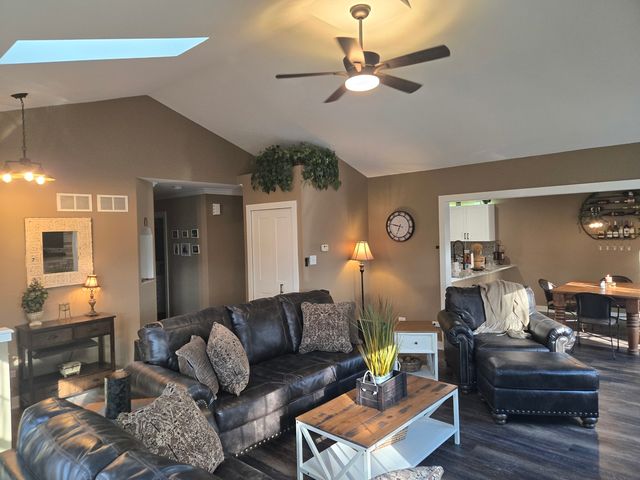 927 Treeline Court, Lockport, IL 60441