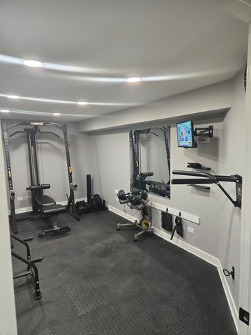 927 Treeline Court, Lockport, IL 60441