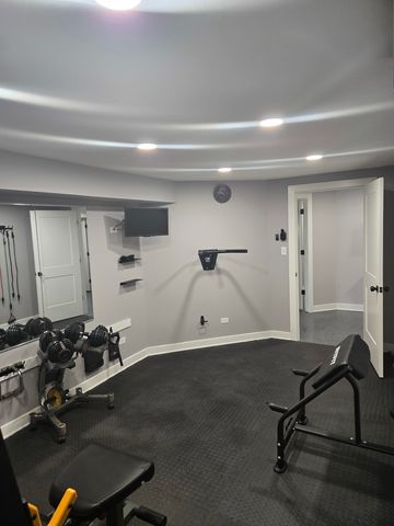 927 Treeline Court, Lockport, IL 60441