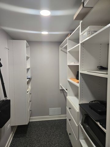 927 Treeline Court, Lockport, IL 60441