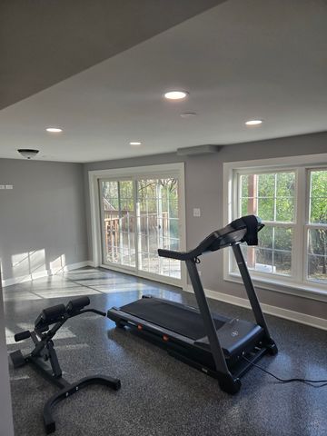 927 Treeline Court, Lockport, IL 60441