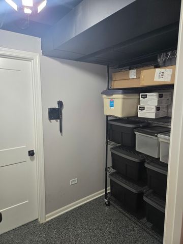 927 Treeline Court, Lockport, IL 60441