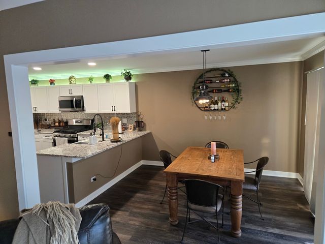 927 Treeline Court, Lockport, IL 60441