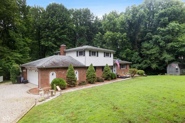 7502 Lion Drive, Nineveh, IN 46164