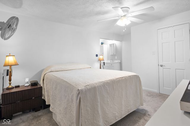 7502 Lion Drive, Nineveh, IN 46164