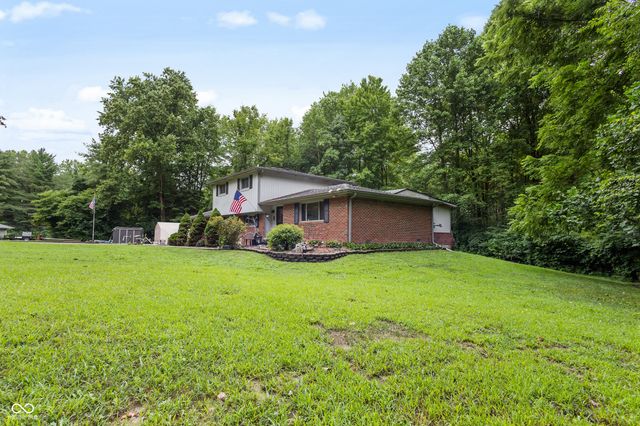 7502 Lion Drive, Nineveh, IN 46164