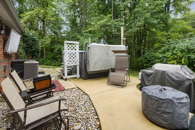 7502 Lion Drive, Nineveh, IN 46164