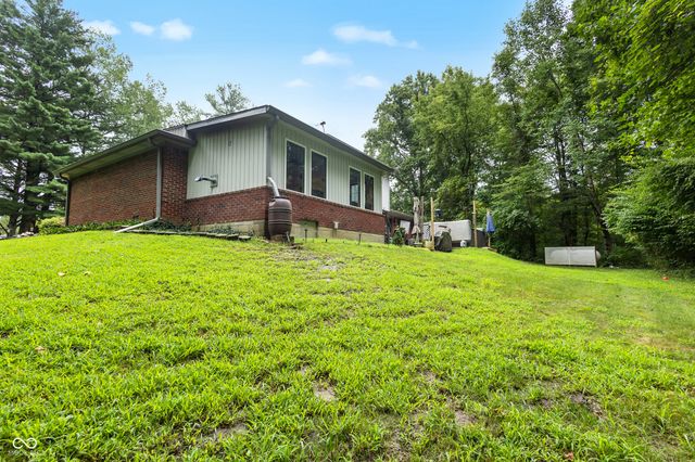 7502 Lion Drive, Nineveh, IN 46164