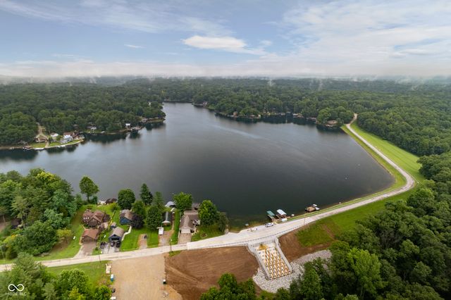 7502 Lion Drive, Nineveh, IN 46164