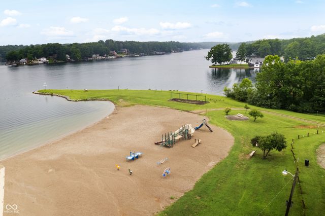 7502 Lion Drive, Nineveh, IN 46164