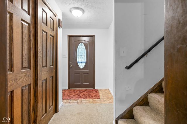 7502 Lion Drive, Nineveh, IN 46164