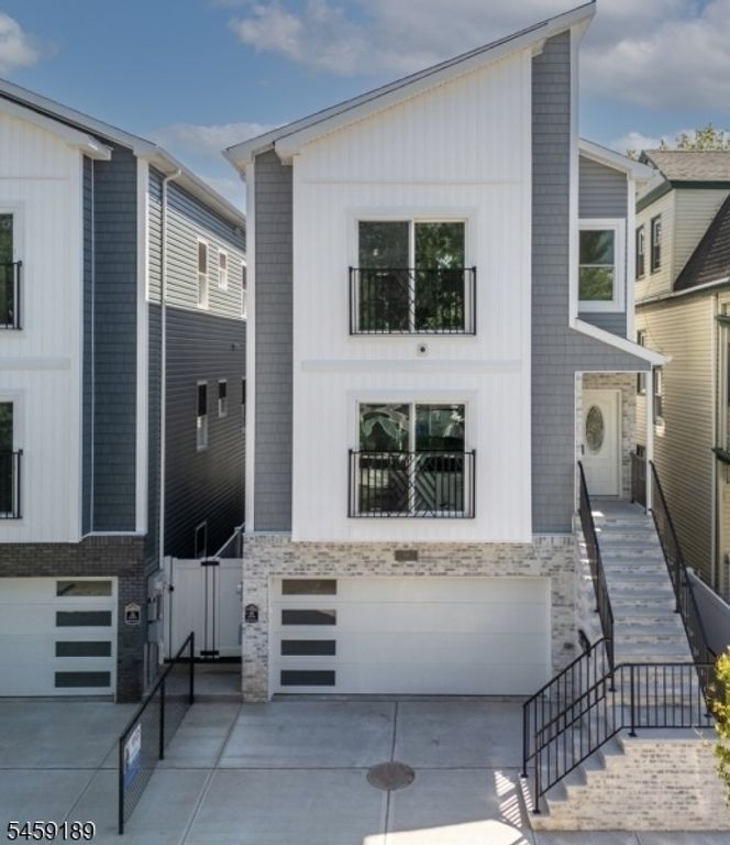 194 Amherst St, East Orange City, NJ 07018 — exterior