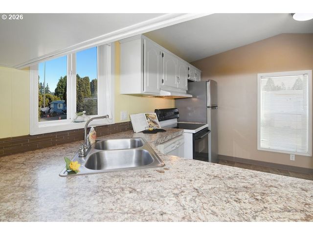 13401 Ne 28TH St 215, Vancouver, WA 98682