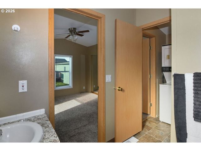 13401 Ne 28TH St 215, Vancouver, WA 98682