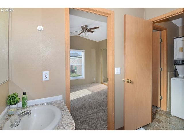 13401 Ne 28TH St 215, Vancouver, WA 98682