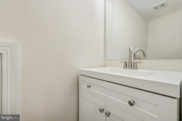 811 COLLEGE AVE, Fredericksburg, VA 22401