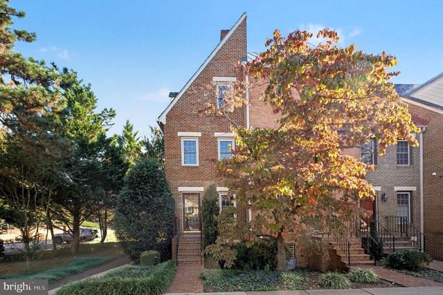 811 COLLEGE AVE, Fredericksburg, VA 22401