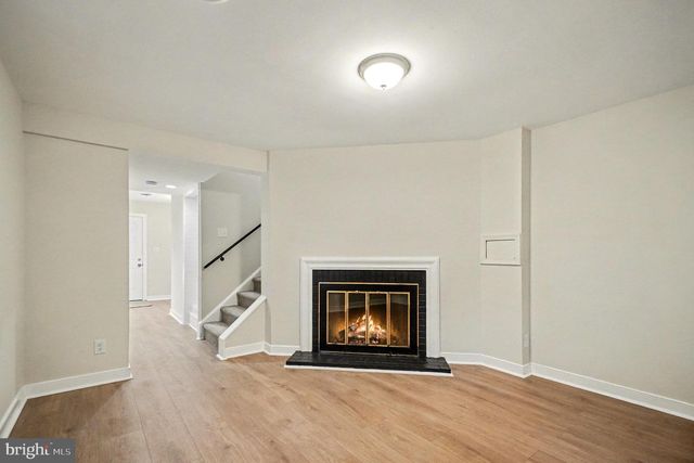 811 COLLEGE AVE, Fredericksburg, VA 22401