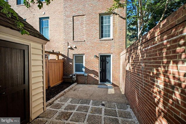 811 COLLEGE AVE, Fredericksburg, VA 22401