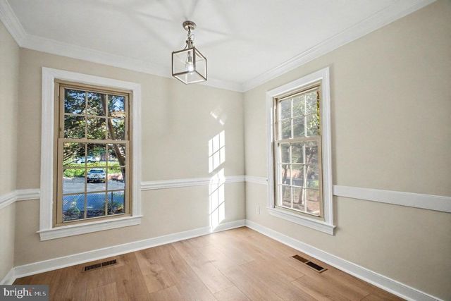 811 COLLEGE AVE, Fredericksburg, VA 22401