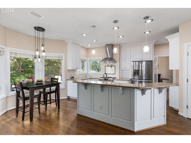 1300 Nw MAYFIELD Rd, Portland, OR 97229