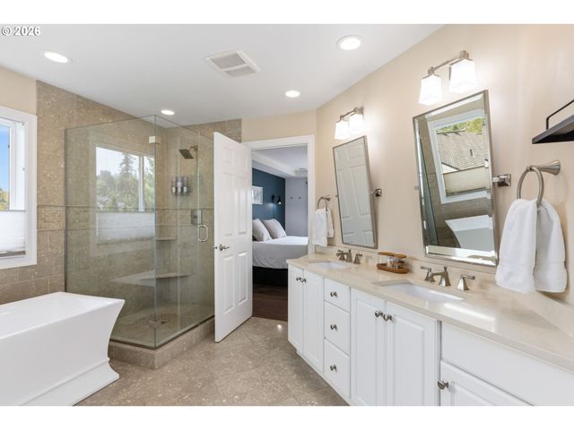 1300 Nw MAYFIELD Rd, Portland, OR 97229