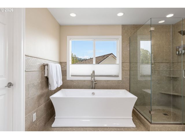 1300 Nw MAYFIELD Rd, Portland, OR 97229