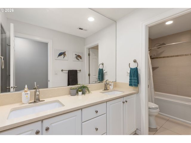 1300 Nw MAYFIELD Rd, Portland, OR 97229