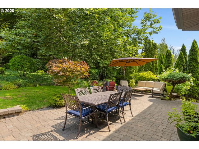 1300 Nw MAYFIELD Rd, Portland, OR 97229