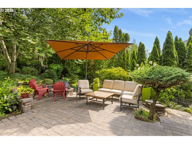 1300 Nw MAYFIELD Rd, Portland, OR 97229