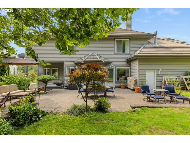 1300 Nw MAYFIELD Rd, Portland, OR 97229
