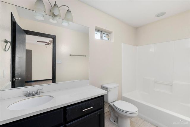 1403 W Kiwi Avenue, Pharr, TX 78577