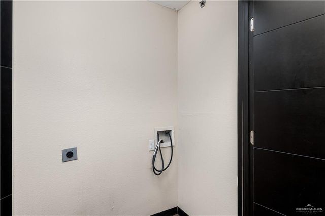 1403 W Kiwi Avenue, Pharr, TX 78577