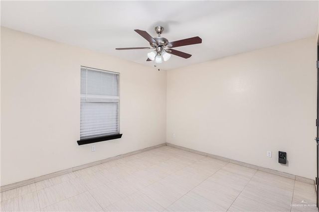 1403 W Kiwi Avenue, Pharr, TX 78577