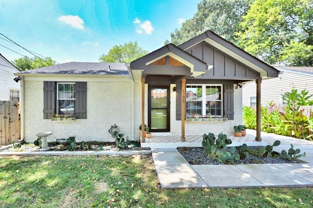 1725 Buchanan Ct, Nashville, TN 37208