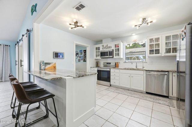 10240 HUNTINGTON FOREST Boulevard E, Jacksonville, FL 32257