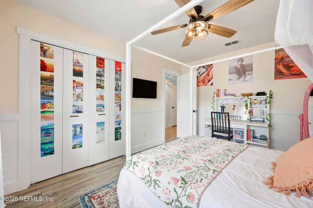 10240 HUNTINGTON FOREST Boulevard E, Jacksonville, FL 32257