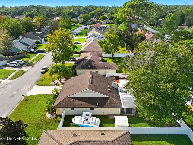 10240 HUNTINGTON FOREST Boulevard E, Jacksonville, FL 32257