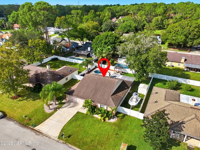 10240 HUNTINGTON FOREST Boulevard E, Jacksonville, FL 32257