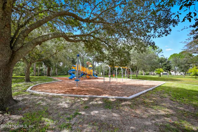 10240 HUNTINGTON FOREST Boulevard E, Jacksonville, FL 32257
