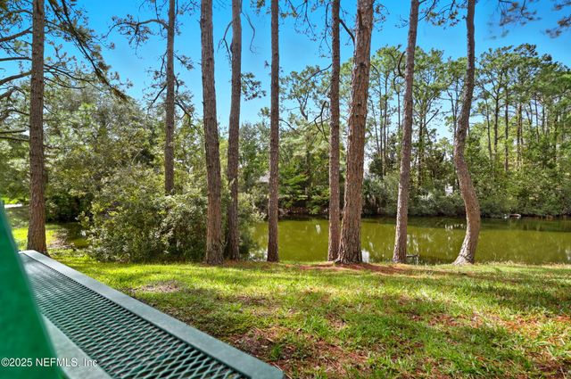 10240 HUNTINGTON FOREST Boulevard E, Jacksonville, FL 32257