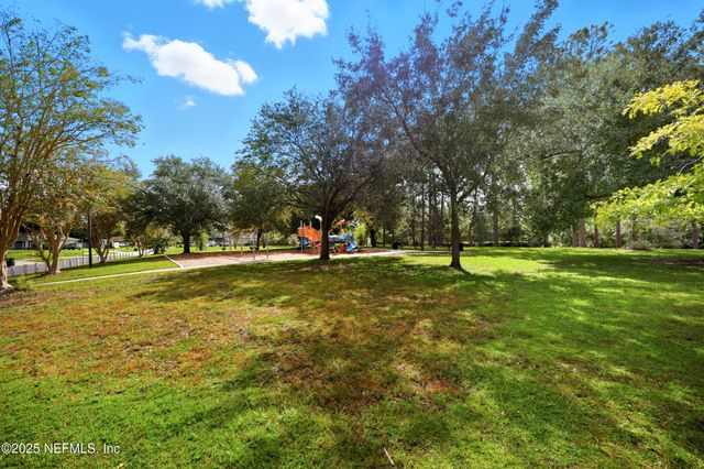 10240 HUNTINGTON FOREST Boulevard E, Jacksonville, FL 32257
