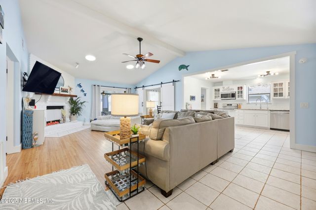 10240 HUNTINGTON FOREST Boulevard E, Jacksonville, FL 32257