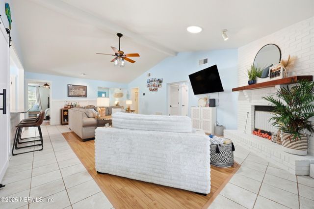 10240 HUNTINGTON FOREST Boulevard E, Jacksonville, FL 32257
