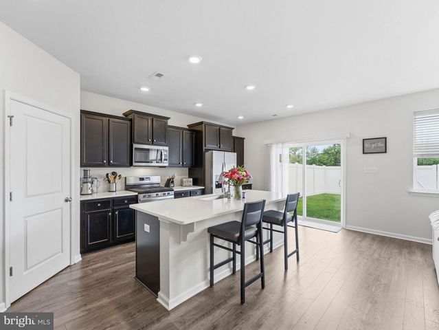 13 ROBERTA WAY, Medford, NJ 08055