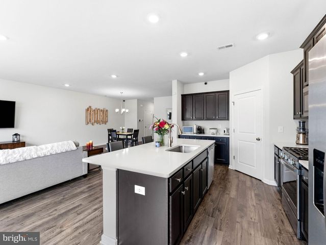 13 ROBERTA WAY, Medford, NJ 08055