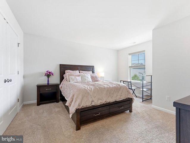 13 ROBERTA WAY, Medford, NJ 08055